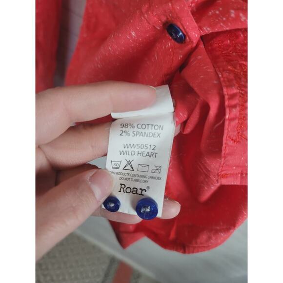 Roar Wild Heart Button Up Shirt in Orange, sz Large - Picture 8 of 15